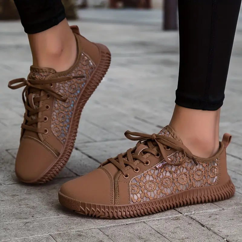 Breeze Lace Wide Toe Box Shoes™