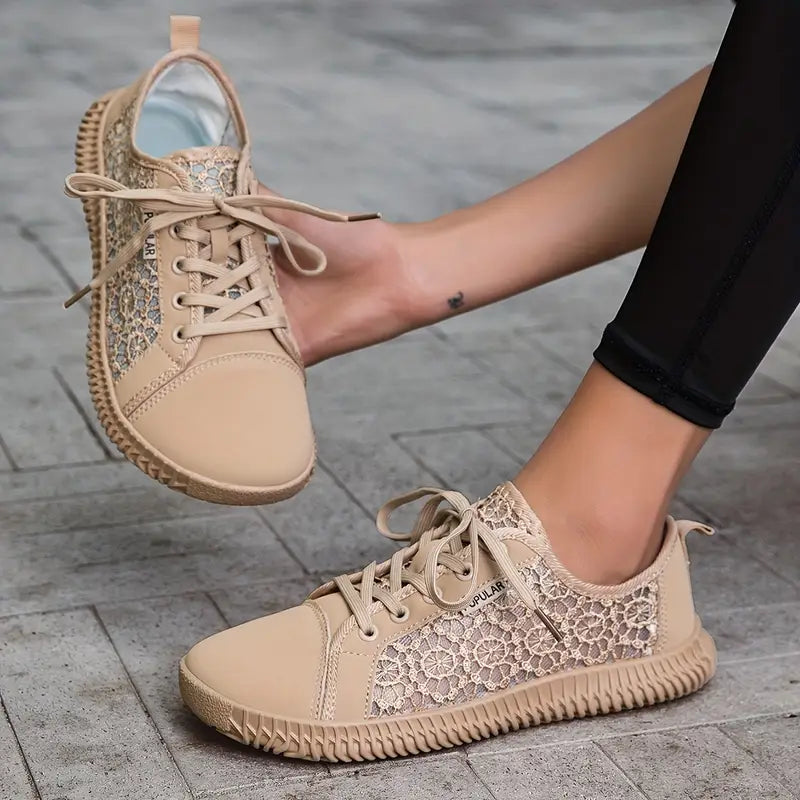 Breeze Lace Wide Toe Box Shoes™