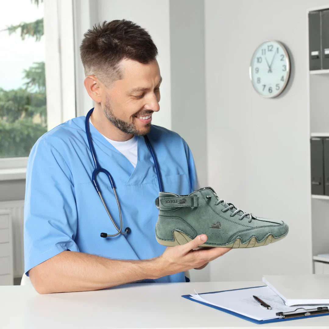 FlexGrip Wide Barefoot Sneakers™